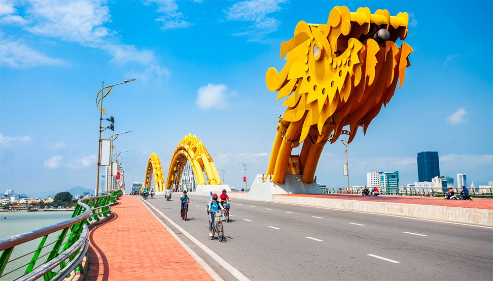 Dragon Bridge over the Han River in Da Nang