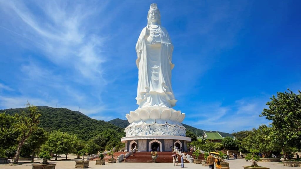 Son Tra Peninsula Motorbike Tour